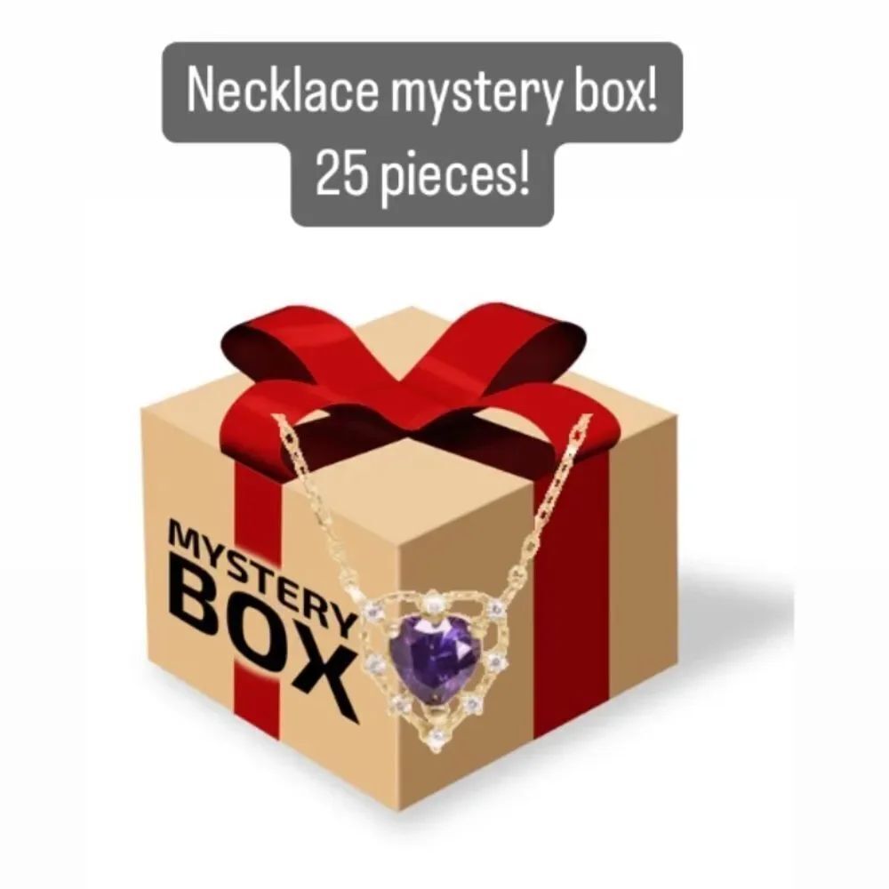 25 pc NEW. Beautiful mystery box of 25 necklaces